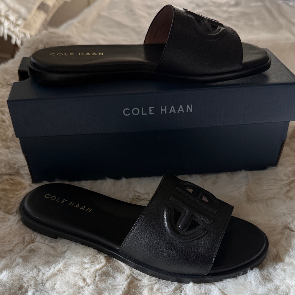Cole Haan Embossed Logo Slides - Picture 2 of 2